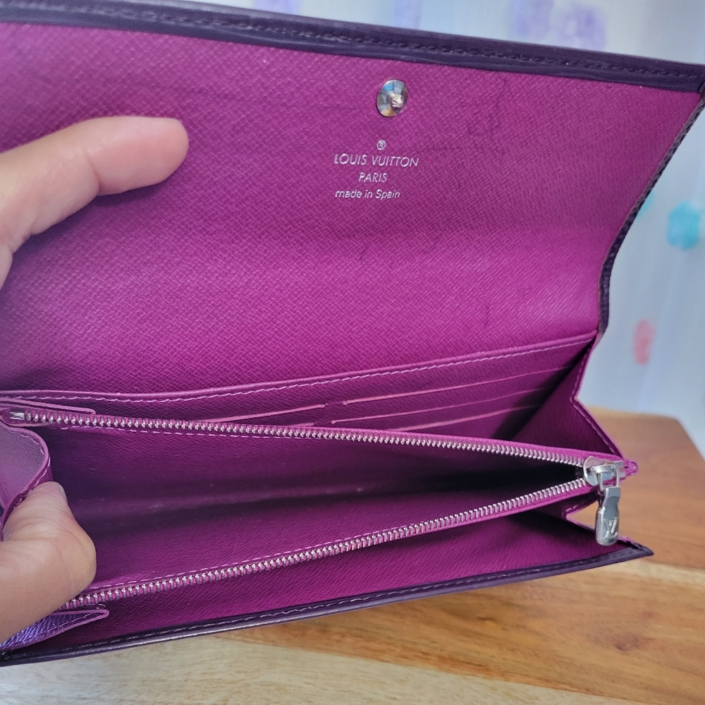 Authentic Louis Vuitton Epi Long Wallet CA1009 - Picture 8 of 14